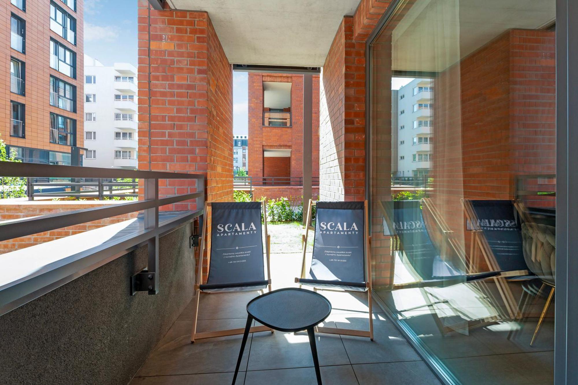 Scala 60H City Center Premium Apartments With Parking By Lion Apartments Гданск Екстериор снимка